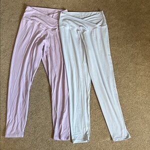 Aerie Lavender and Light Gray Leggings